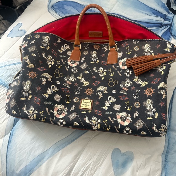 Dooney & Bourke Disney Cruise Line Duffle BRAND NEW CONDITION - Picture 1 of 7